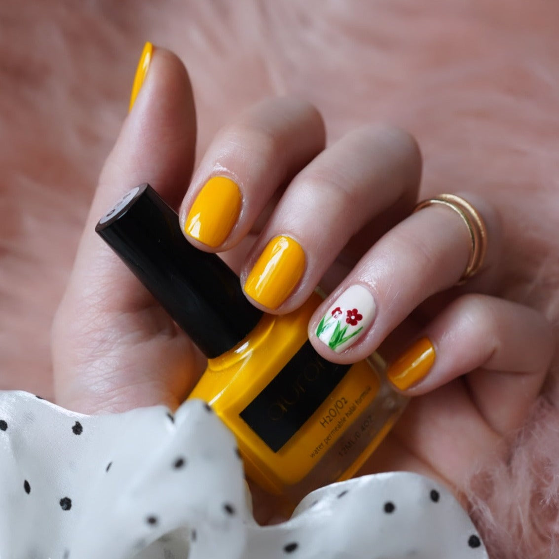 34: Sunny Yellow